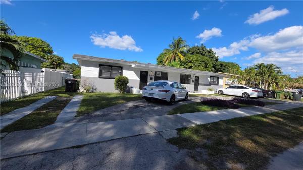 Bellwood Homesites, 525 NE 132nd Ter #525 OR 527, North Miami, Florida 33161, image 1