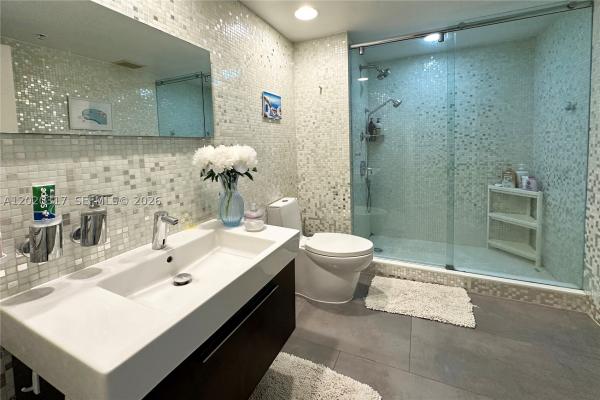 Cite On The Bay East, 2000 N Bayshore Dr #614, Miami, Florida 33137, image 1