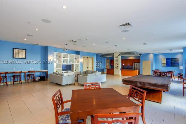 Cite On The Bay East, 2000 N Bayshore Dr #614, Miami, Florida 33137, image 3
