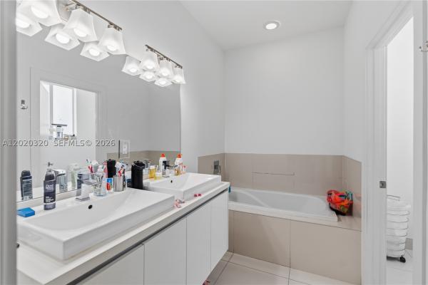 10265 NW 72nd Ter, Doral, Florida 33178, image 1