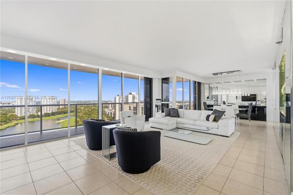 Hamptons West, 20281 E Country Club Dr #2101, Aventura, Florida 33180, image 1