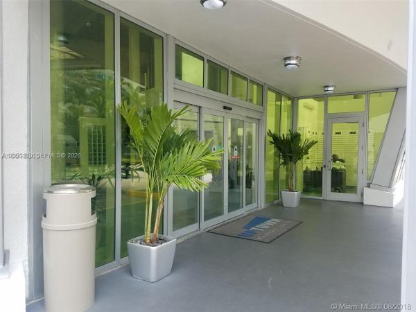 Uptown Marina Lofts, 3029 NE 188th St #323, Aventura, Florida 33180, image 2