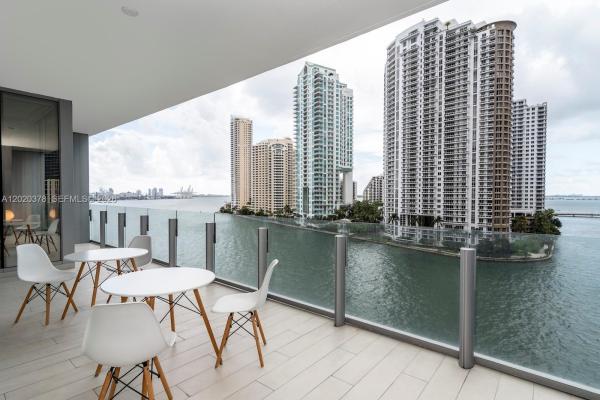 300 Biscayne Boulevard Way #802E, Miami, Florida 33131, image 1