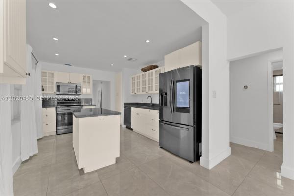 Griffing Biscayne Park Estates, 11144 NE 8th Ct, Biscayne Park, Florida 33161, image 2