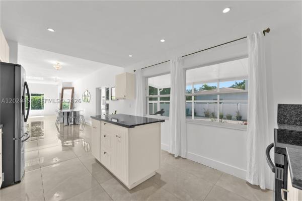 Griffing Biscayne Park Estates, 11144 NE 8th Ct, Biscayne Park, Florida 33161, image 1