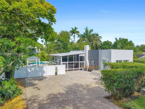 Griffing Biscayne Park Estates, 11144 NE 8th Ct, Biscayne Park, Florida 33161, image 1