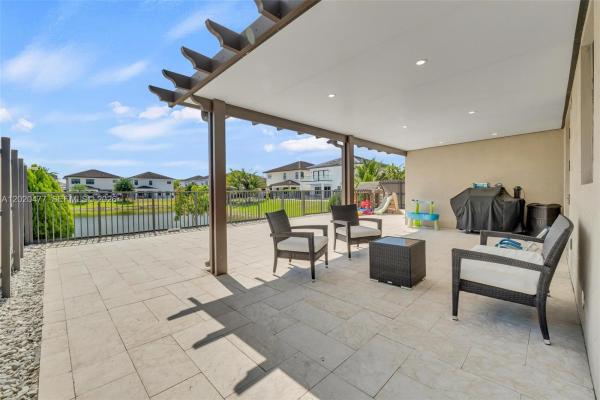 2921 SW 152nd Ave, Unincorporated Dade County, Florida 33185, image 1