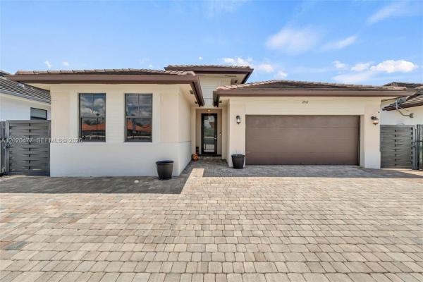 2921 SW 152nd Ave, Unincorporated Dade County, Florida 33185, image 1