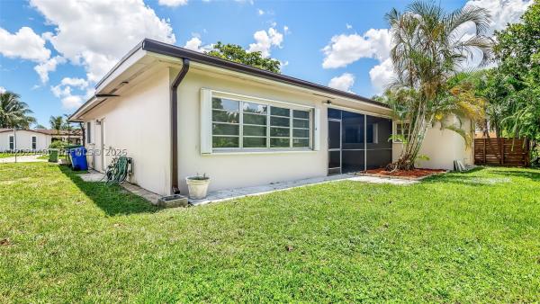Pasadena Lakes, 500 NW 96th Ter, Pembroke Pines, Florida 33024, image 1