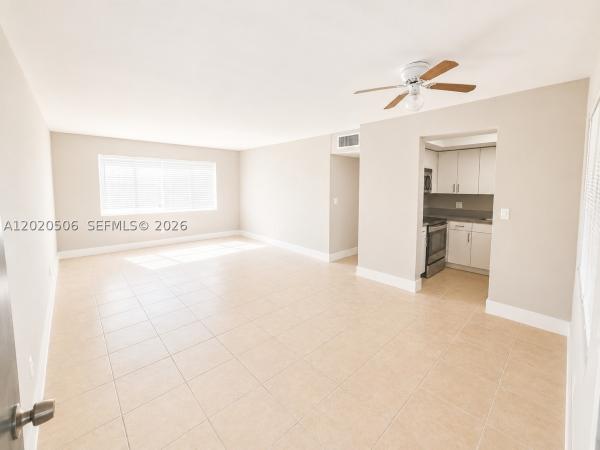 The White House, 13700 NE 6th Ave #106, North Miami, Florida 33161, image 2