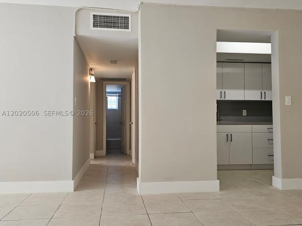 The White House, 13700 NE 6th Ave #106, North Miami, Florida 33161, image 1