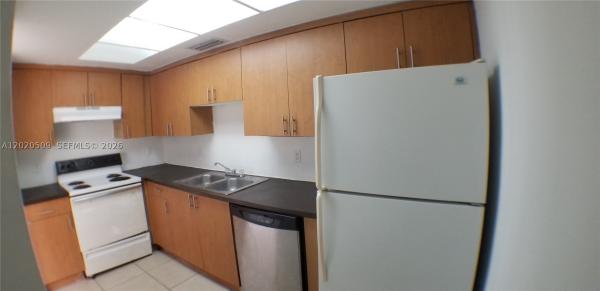 The White House, 13700 NE 6th Ave #113, North Miami, Florida 33161, image 1