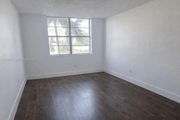 496 NW 165th Street Rd #D-412, Unincorporated Dade County, Florida 33169, image 2
