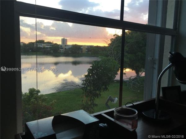 9167 Fontainebleau Blvd #3, Unincorporated Dade County, Florida 33172, image 1
