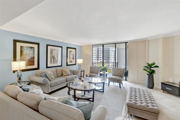 Brickell Key One, 520 Brickell Key Dr #A-914, Miami, Florida 33131, image 2