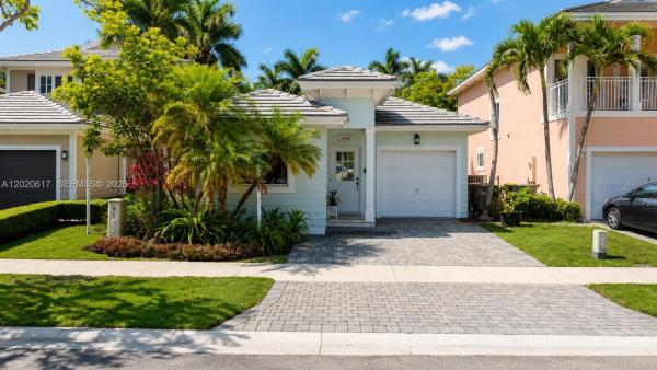 Emilios Place At Oasis, 3496 NE 3rd Dr, Homestead, Florida 33033, image 1