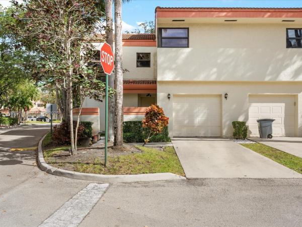 Emerald Oaks, 3400 Emerald Oaks Dr #801, Hollywood, Florida 33021, image 1