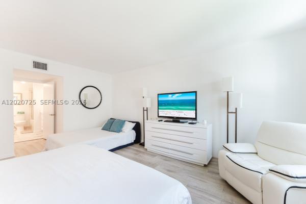 Roney Palace, 2301 Collins Ave #804, Miami Beach, Florida 33139, image 2
