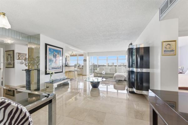 Winston Towers 200, 251 174th St #2302, Sunny Isles Beach, Florida 33160, image 1