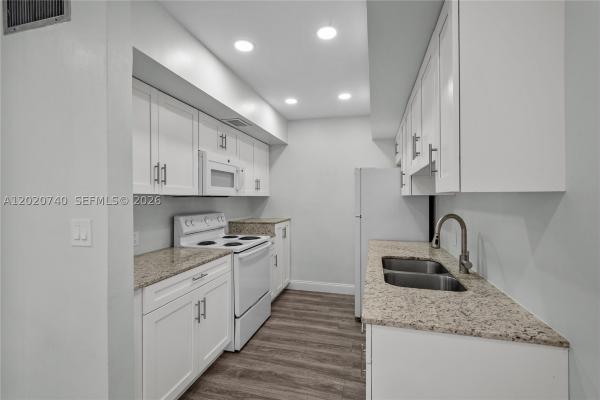 245 NE 191st St #3014, Unincorporated Dade County, Florida 33179, image 3