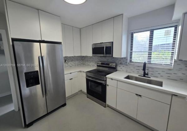 Seaboard Park, 490 NE 170th St, North Miami Beach, Florida 33162, image 1