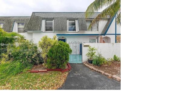 Nova Townhouses, 3912 SW 67th Ter #114, Davie, Florida 33314, image 1