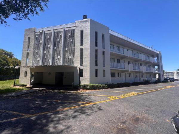 7737 SW 88th St #C106, Unincorporated Dade County, Florida 33156, image 1