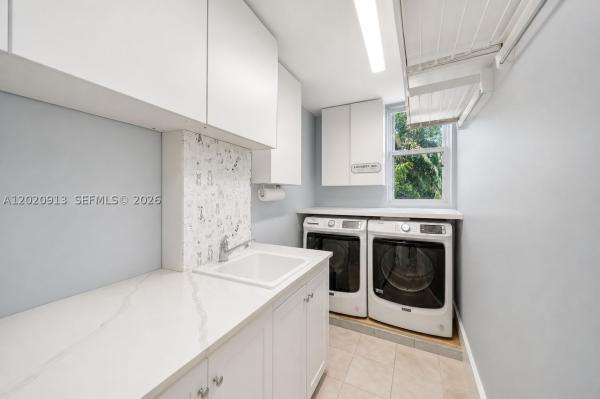 Irons Manor, 860 NE 127th St, North Miami, Florida 33161, image 2