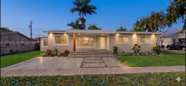 Baileys, 1233 SW Avenue C Pl, Belle Glade, Florida 33430, image 1