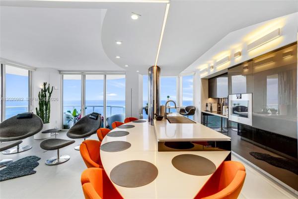 Akoya, 6365 Collins Ave #2301, Miami Beach, Florida 33141, image 1