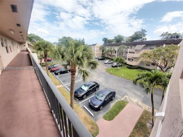 Sands Point, 8370 Sands Point Blvd #306H, Tamarac, Florida 33321, image 1