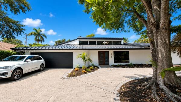 Coral Ridge Country Club, 2765 NE 35th Dr, Fort Lauderdale, Florida 33308, image 1