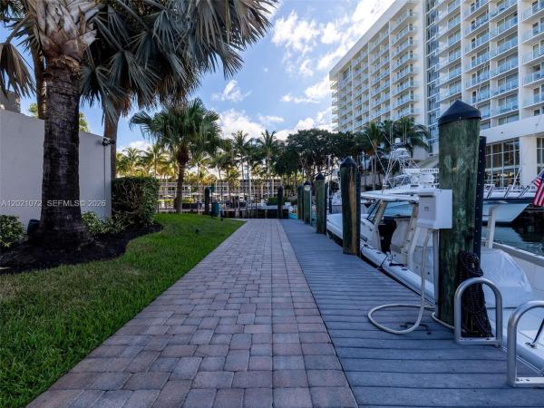 Portside Yacht Club, 19 Port Side Dr #19C, Fort Lauderdale, Florida 33316, image 2