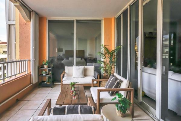 Lake Villa, 735 Crandon Blvd #503, Key Biscayne, Florida 33149, image 2