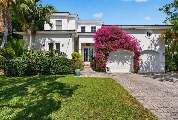 Tropical Isle Homes, 442 Ridgewood Rd, Key Biscayne, Florida 33149, image 1