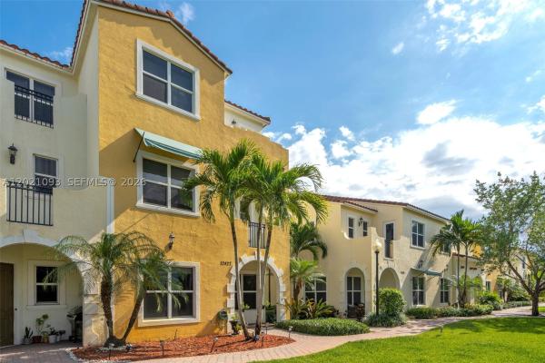 Central Falls, 12427 NW 18th Ct, Pembroke Pines, Florida 33028, image 3