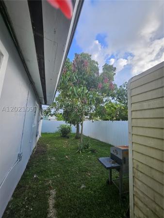 Sunnyland Park, 528 NW 10th St, Florida City, Florida 33034, image 1