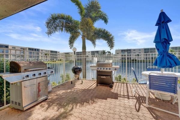 Meadowbrook Lakes, 1025 SE 3rd Ave #108, Dania Beach, Florida 33004, image 2