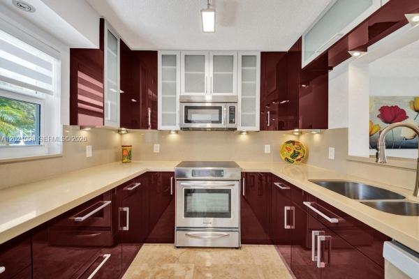 Meadowbrook Lakes, 1025 SE 3rd Ave #108, Dania Beach, Florida 33004, image 1