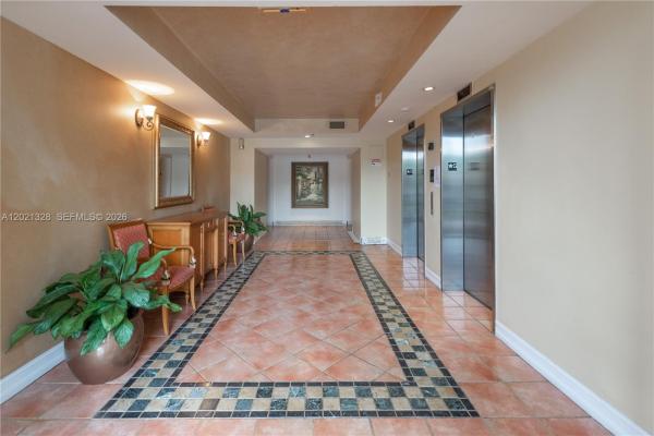 The Yacht Club At Aventura, 19601 E Country Club Dr #7102, Aventura, Florida 33180, image 3