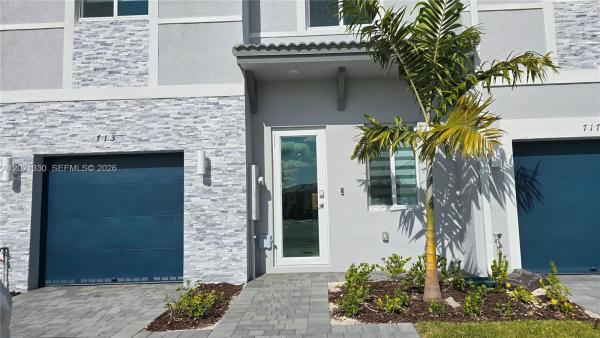 713 SE 13th Street Cir, Homestead, Florida 33034, image 1