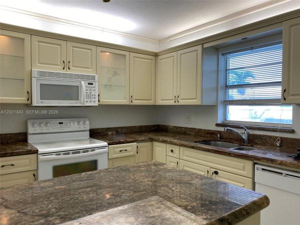 Pinewood, 2832 Fillmore St #22, Hollywood, Florida 33020, image 1
