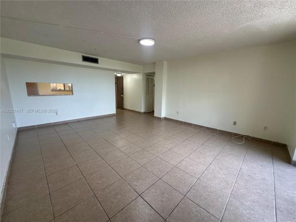 8635 NW 8th St #320, Unincorporated Dade County, Florida 33126, image 1