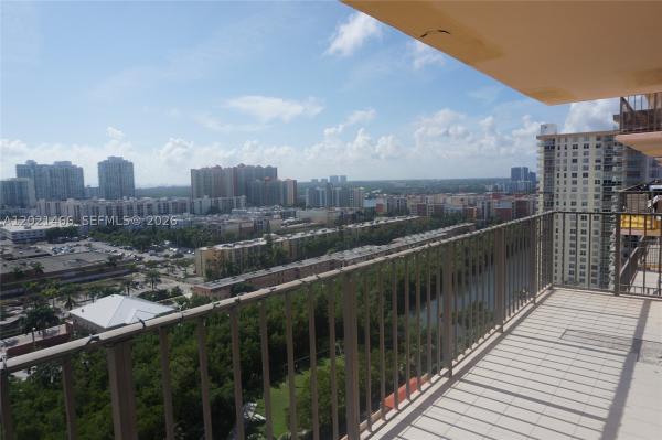 Winston Towers 600, 210 174th St #1904, Sunny Isles Beach, Florida 33160, image 3