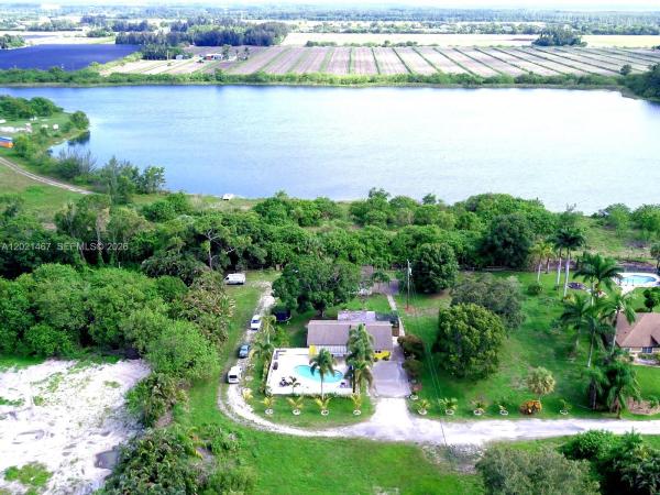 Heritage Farms, 10646 Barn Rd, Lake Worth, Florida 33449, image 2