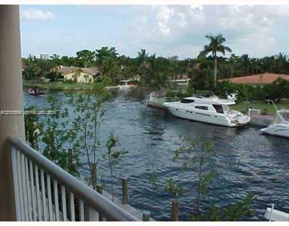 Le Point, 2408 NE 135th St, North Miami, Florida 33181, image 2
