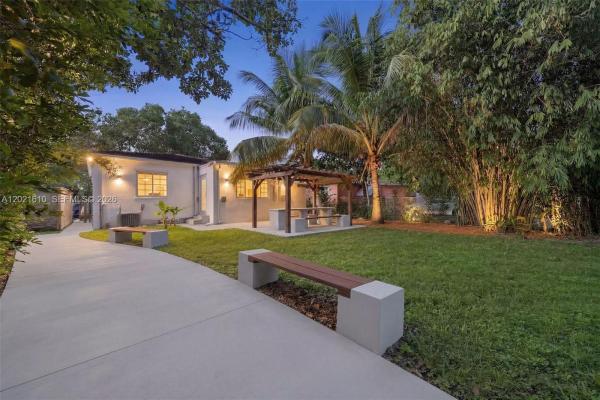 Federal Way, 555 NE 73rd St, Miami, Florida 33138, image 1