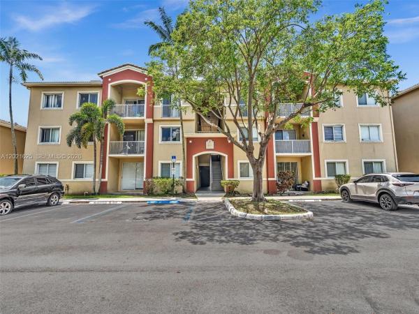 University Parc Residences, 7085 Nova Dr #321, Davie, Florida 33317, image 1