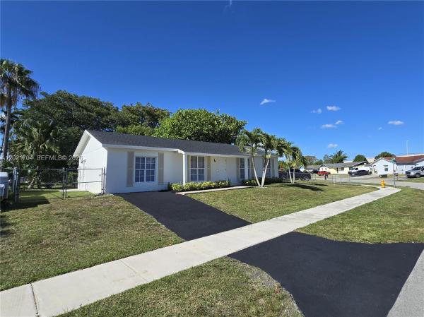 13035 SW 263rd Ter, Homestead, Florida 33032, image 3