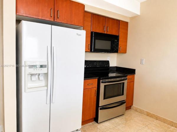 Trump International Beach Resort, 18001 Collins Ave #605, Sunny Isles Beach, Florida 33160, image 1